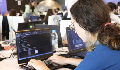 Türkiye’nin AR-GE manzarası değişiyor: Yazılım ilk kez imalatı geride bıraktı