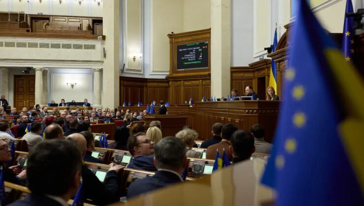 Ukrayna parlamentosunda rüşvet baskını
