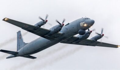 Ukrayna, Rus deniz devriye uçağını vurduğu anları yayınladı