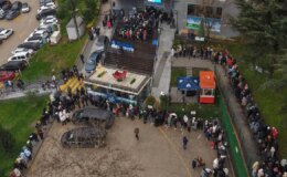 Uludağ’da ‘teleferik’ kuyruğu: ‘Yurt dışından bunun için geldim’