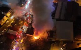 Ümraniye’de kereste deposunda yangın