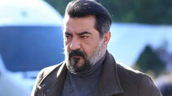 Ünlü oyuncu Celil Nalçakan kaza geçirdi: Kazaya ait görüntüler ortaya çıktı!