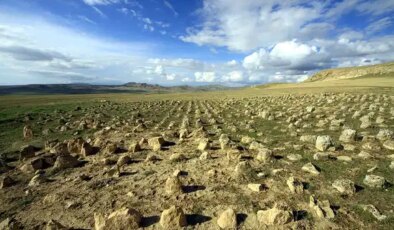 Van’ın 2 bin 800 yıllık Urartu nekropolü defineciler tarafından tahrip edildi