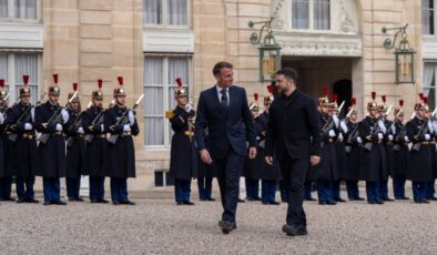 Vladimir Zelensky, Emmanuel Macron ile bir araya geldi