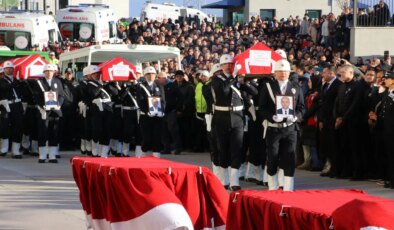 Yalova’daki IŞİD operasyonunda şehit olan polisler için tören düzenlendi: Gözyaşları sel oldu…