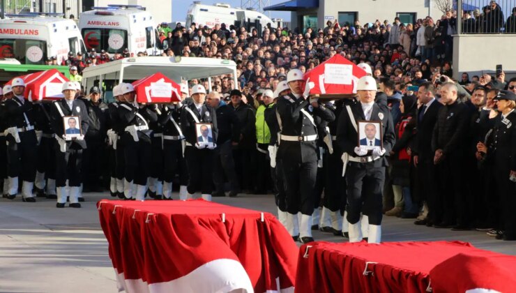 Yalova’daki IŞİD operasyonunda şehit olan polisler için tören düzenlendi: Gözyaşları sel oldu…