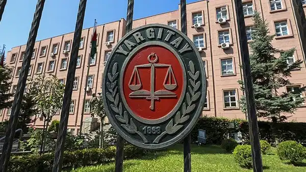 Yargıtay, eski kocanın ‘ucuz’ ve ‘zavallı’ sözlerini hakaret saymadı!