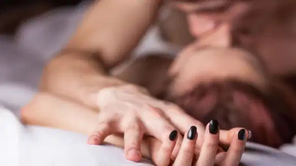 Yaşa göre saat de değişiyor… Uzmanlar açıkladı: Sekste en doğru zaman belli oldu