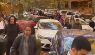 Yedigöller sonbaharda ziyaretçi akınına uğradı