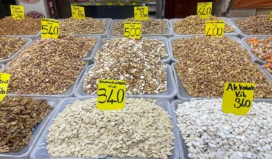 Yılbaşı öncesi kuruyemiş tezgâhlarında dikkat çeken durgunluk: Alım gücü düştü, satışlar geriledi…