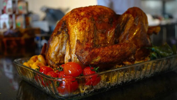 Yılbaşı sofralarında ‘gıda güvenliği’ uyarısı: Hindi tam pişmeden tüketilmemeli