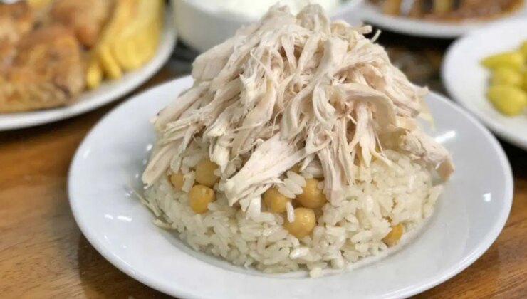 Yine tavuk, yine zehirlenme! 30 işçi hastaneye kaldırıldı