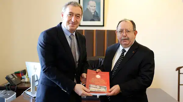 YSK Başkanı Ahmet Yener, Tuncer Bakırhan’ı ziyaret etti