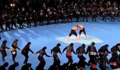 Yunanistan bunları da çaldı: Düzenlenen festivalde horon tepilip güreş yapıldı