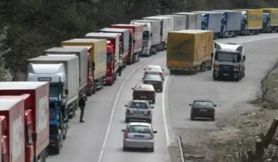 Yunanistan sınırında TIR kuyrukları oluştu… Ticaret Bakanlığı’ndan açıklama!