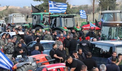 Yunanistan’da çiftçi protestoları adalara sıçradı: Havalimanı kapatıldı