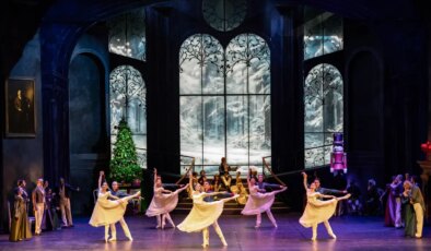 Zamansız yılbaşı klasiği ‘Fındıkkıran Balesi’ sahnede