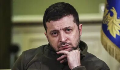 Zelenski’nin Danışmanından çarpıcı itiraf: Seçim yapacak paramız yok