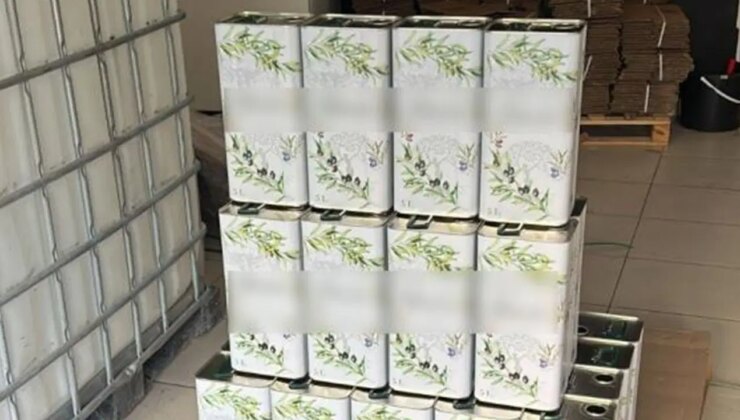 Zeytinyağı şişelerine gizlenmiş 3 bin litre kaçak alkol ele geçirildi