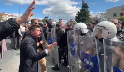 19 Mart protestosu… Marmaris Belediye Başkanı Acar Ünlü’nün cezalandırılması talep edildi