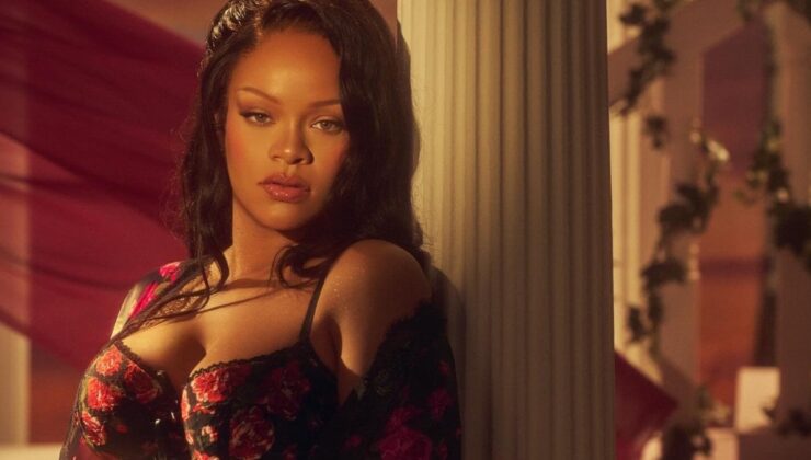 3 çocuk annesi Rihanna’dan Sevgililer Günü pozları