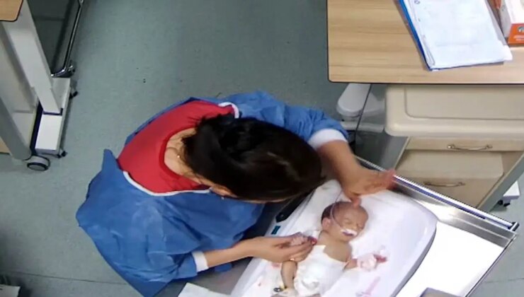 5 yıl sonra ortaya çıkan dehşet… Hemşire 5 günlükken şiddet uyguladı, engelli kaldı: Görüntüler ortaya çıktı!