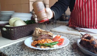 62 yıllık ustasından tandır kebabının püf noktaları: Tarifi iştah kabartıyor…
