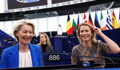 AB Komisyonu Başkanı von der Leyen bir kez daha güven tazeledi