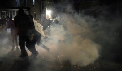 ABD’de protestocular ile ICE ekipleri arasında arbede çıktı