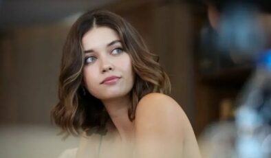 A.B.İ’nin Çağla’sı bakın nasıl ünlü olmuş! Afra Saraçoğlu’nu keşfeden isim…