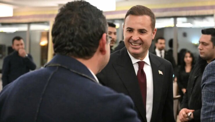 Ahmet Akın’dan AKP iddiasına yanıt: Saat verdi, çağrı yaptı