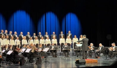 AKM’deki konserde İFO’ya, Korobeinikov ve Rodionov eşlik etti: Yeni yıl, ilk konser