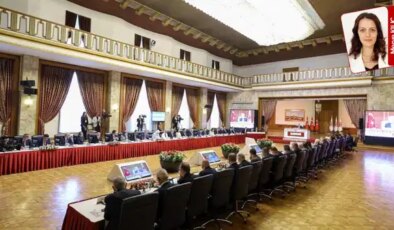 AKP’de süreç rahatsızlığı… Kurmaylardan ‘tıkanma’ uyarısı!