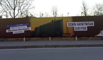 Alay konusu olmuştu… AKP’nin o afişleri kaldırılıyor!