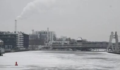 Almanya’da dondurucu soğuklar: Bakan Wadephul’un ziyaretleri aksadı