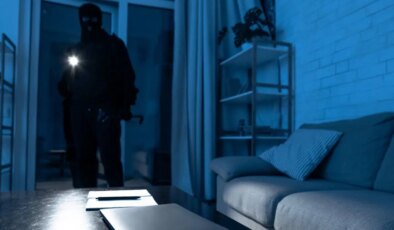 Anayasa Mahkemesi: Hırsızlık amacıyla konut dokunulmazlığının ihlali suçunda şikayet aranmaz