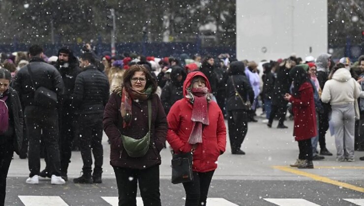 Ankara Valiliği’nden kuvvetli rüzgar ve fırtına uyarısı!