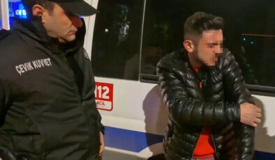 Arabanın içinde bıçaklandı: ‘Kaçmasaydım beni öldürürdü’