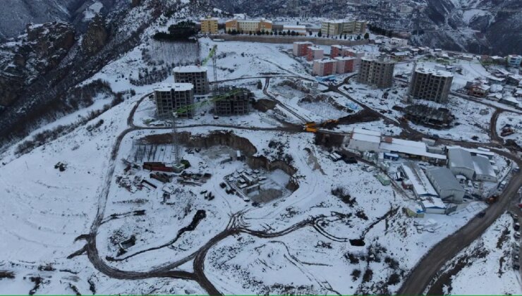 Artvin’de TOKİ şantiyesinde 6. kattan düşen işçi öldü