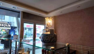 Avcılar’da saatler süren elektrik kesintileri vatandaşları mağdur etti