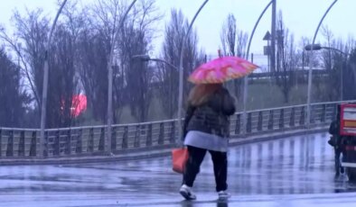 Bağcılar’da kar yağışı başladı