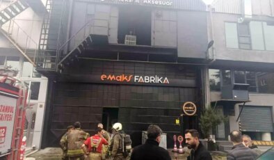 Bahçelievler’de polyester fabrikasında korkutan yangın