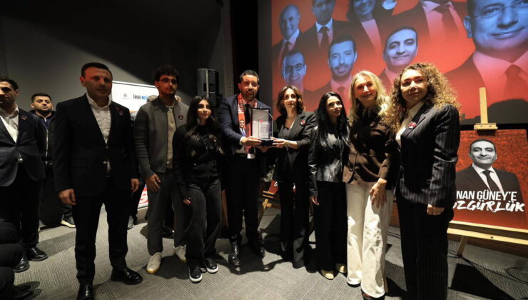 Beyoğlu’nda ‘Bize Emanet’ belgeselinde adalet çağrısı: ‘İddianame nerede?’