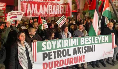 Beyoğlu’nda ‘Filistin’ eylemi: ‘Soykırım vanalarını kapat’