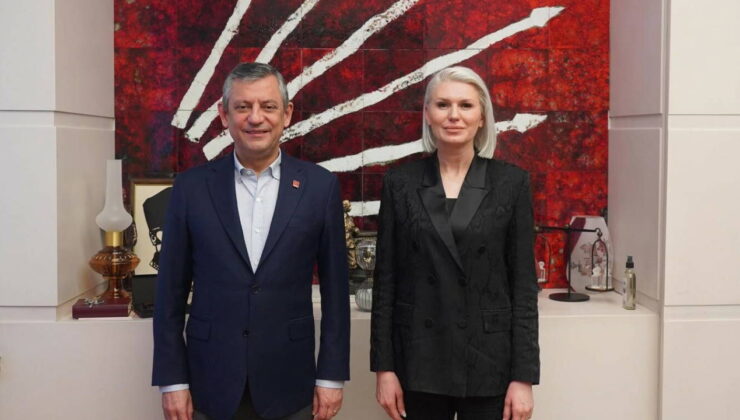 Bilecik Belediye Başkanı Subaşı, CHP Genel Başkanı Özgür Özel ile bir araya geldi