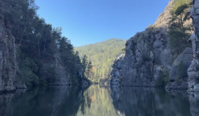 Burdur’da sığla ormanını büyüleyici doğası, tekne turlarıyla görülüyor