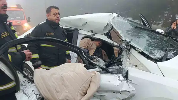 Burdur’da sis zincirleme kaza getirdi: 1’i ağır, 2 yaralı