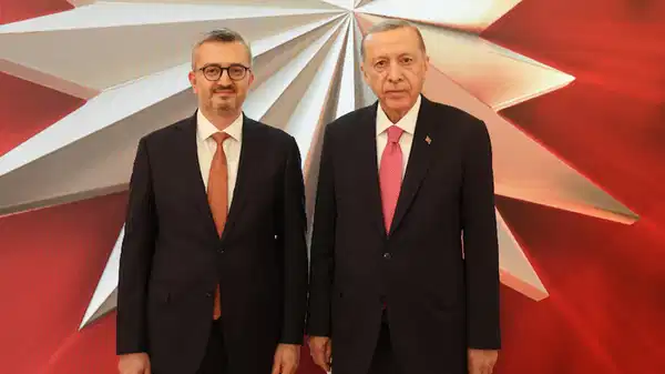 Burhanettin Duran, Özgür Özel’in ‘Maduro’ paylaşımını hedef aldı: ‘Devlet aklı, liderlik iradesi…’