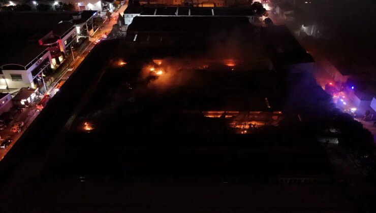 Bursa’da gece fabrika yangını: Ekipler 4 saat müdahale etti