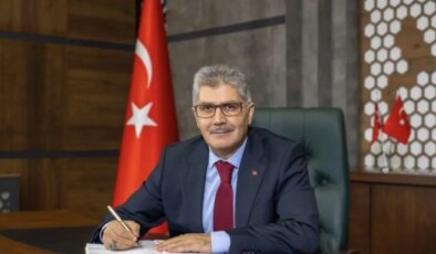 Cahit Çelik kimdir? Bingöl Valisi Cahit Çelik kaç yaşında, nereli? Cahit Çelik hangi görevlerde bulundu?